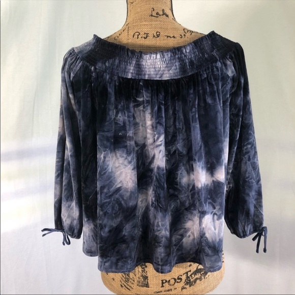 AEO Velvet Off The Shoulder Tie Dye Top - Picture 4 of 8